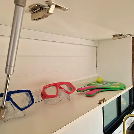 Camper Estatico Cerca Del Medano Y Aereopuerto Campsite San Isidro (Tenerife)